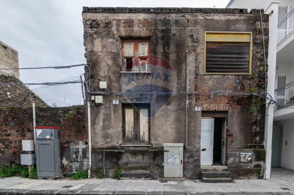 appartamento in vendita a Catania in zona Canalicchio