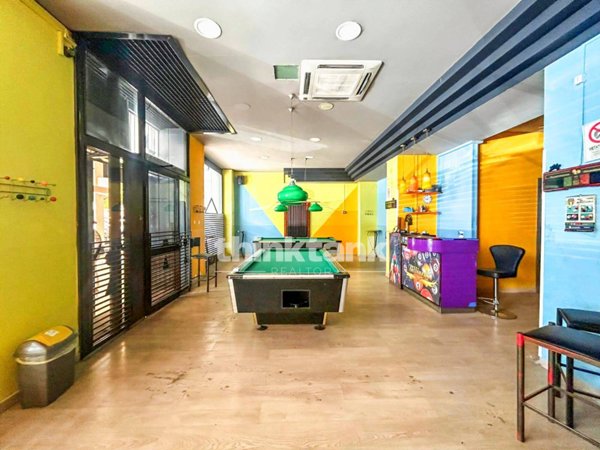 locale commerciale in vendita a Catania in zona Ognina