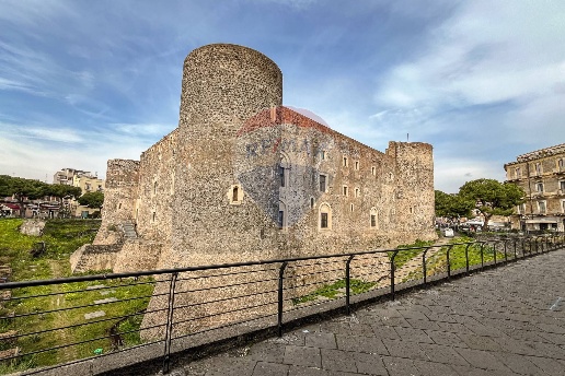 appartamento in vendita a Catania in zona Centro Storico