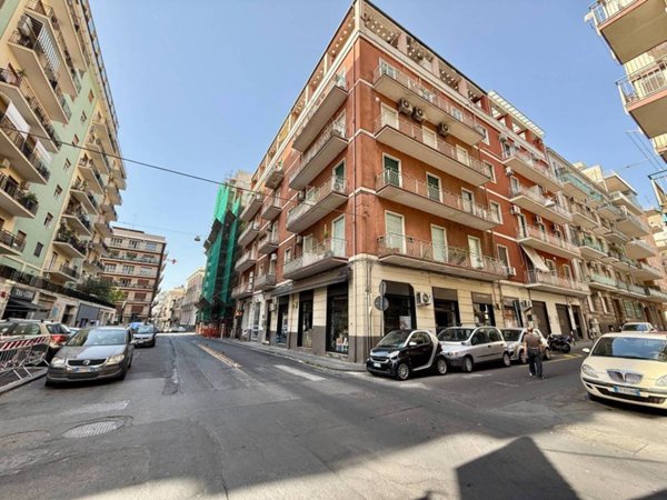 negozio in vendita a Catania in zona Picanello