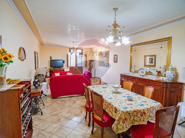 casa indipendente in vendita a Catania in zona Centro Storico