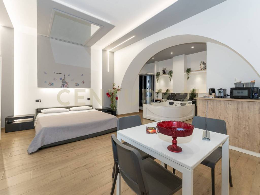 casa indipendente in vendita a Catania in zona Centro Storico
