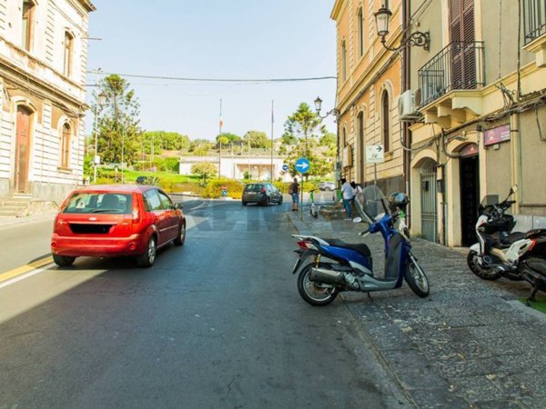 negozio in vendita a Catania in zona Centro Storico