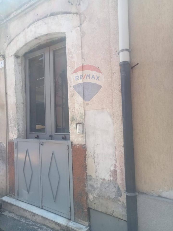 casa indipendente in vendita a Catania