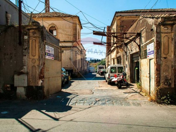 negozio in vendita a Catania