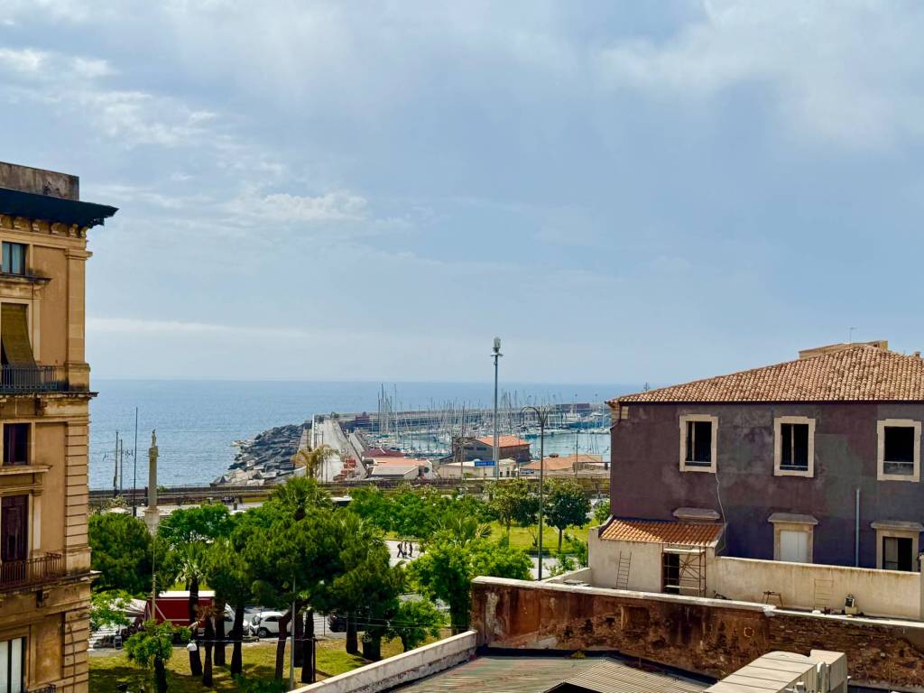 appartamento in vendita a Catania in zona Centro Storico