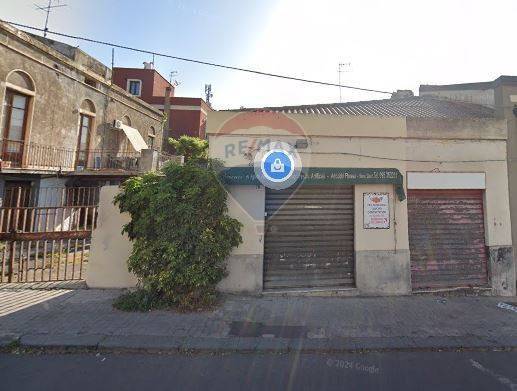 negozio in vendita a Catania in zona Cibali