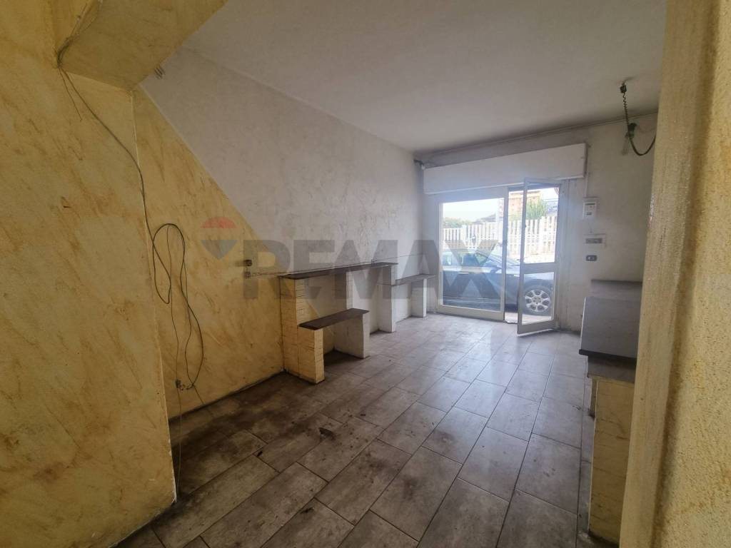 negozio in vendita a Catania in zona Cibali