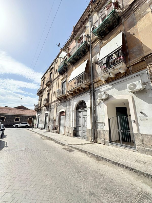 appartamento in vendita a Catania in zona Centro Storico
