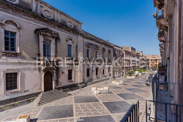 appartamento in vendita a Catania in zona Centro Storico