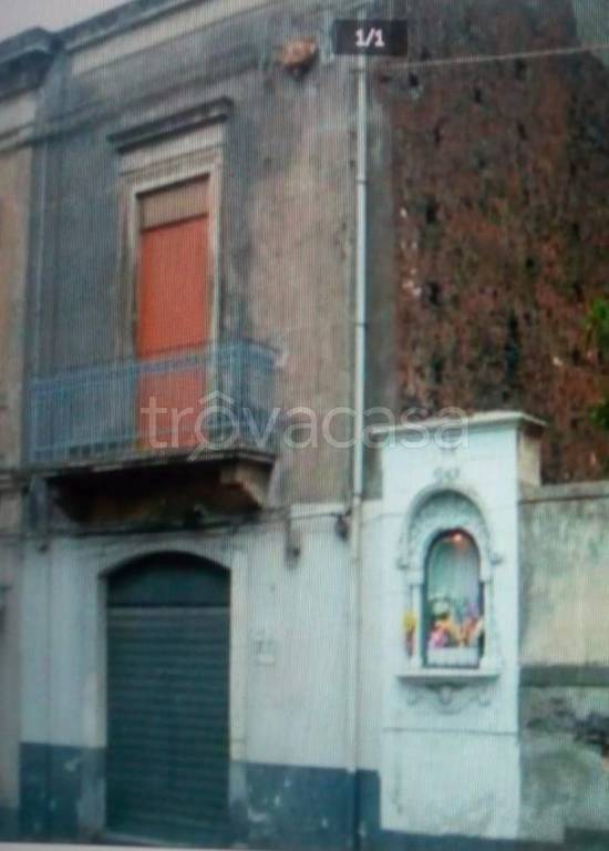 negozio in vendita a Catania in zona Cibali