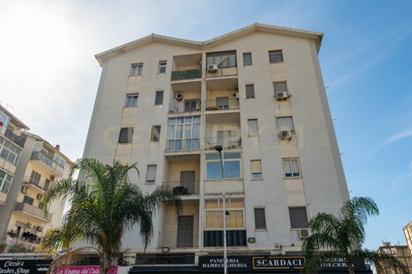 appartamento in vendita a Catania in zona Centro Storico