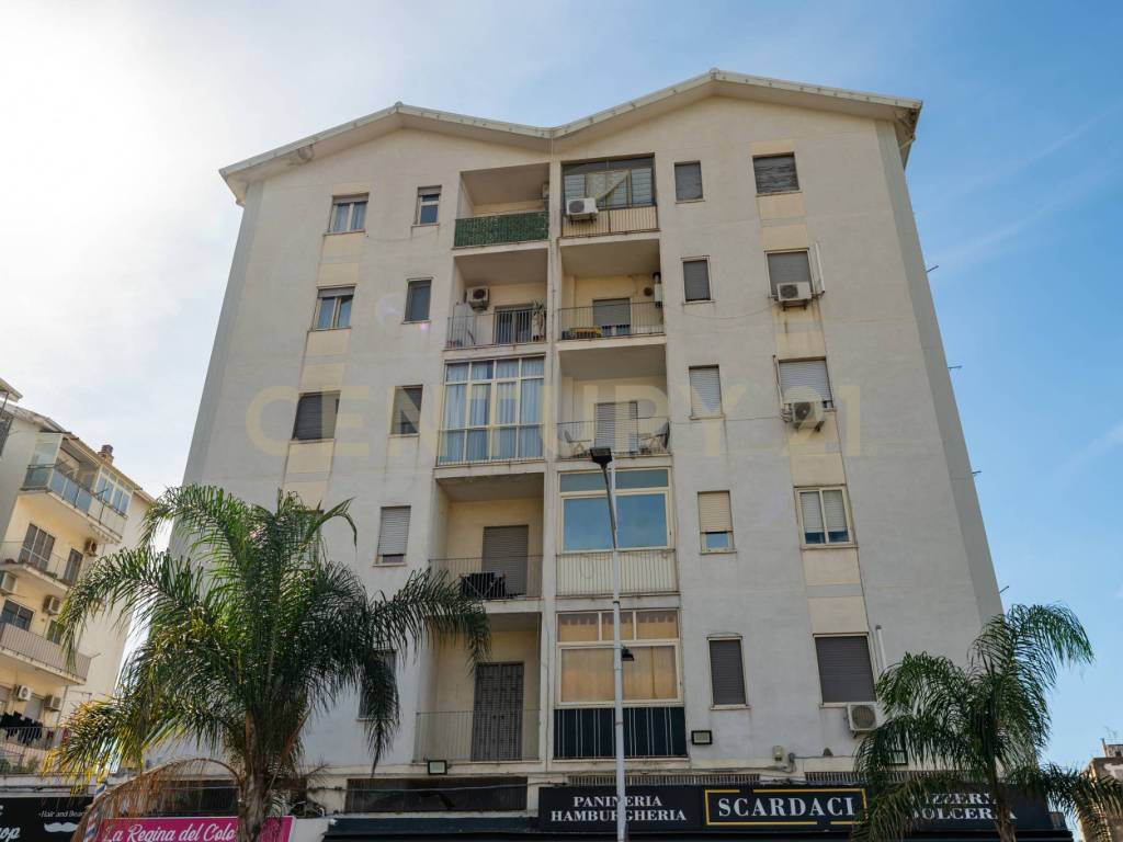 appartamento in vendita a Catania in zona Centro Storico