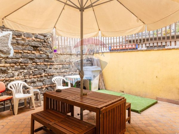 casa indipendente in vendita a Catania in zona Centro Storico