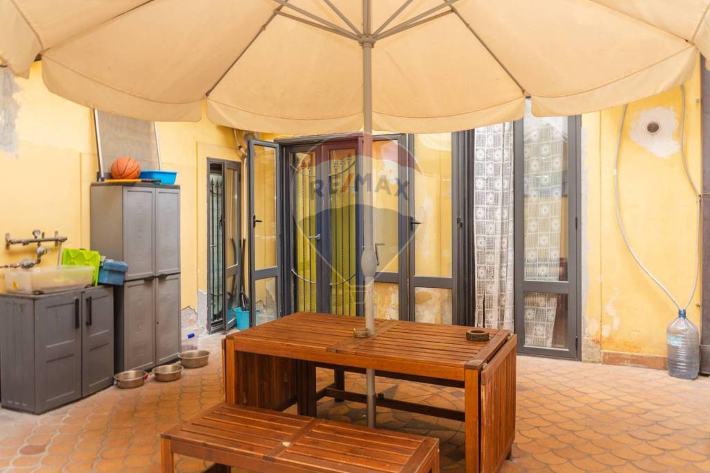 casa indipendente in vendita a Catania