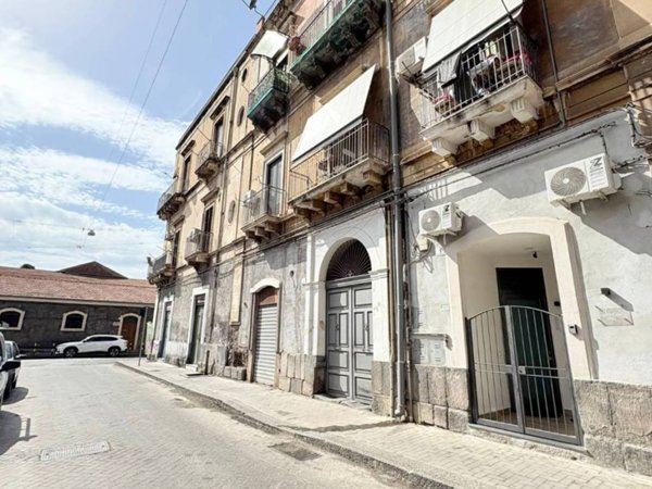 appartamento in vendita a Catania in zona Centro Storico