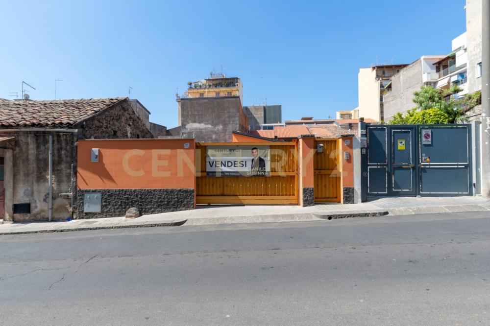 casa indipendente in vendita a Catania in zona Picanello