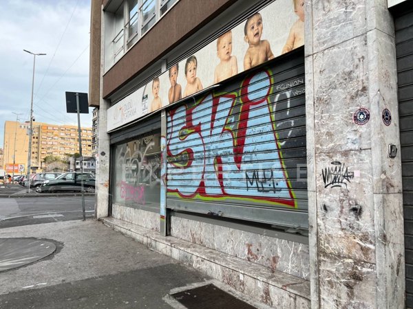 locale commerciale in vendita a Catania