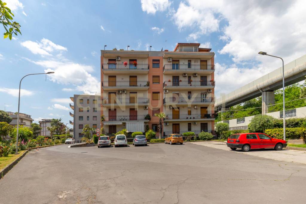 appartamento in vendita a Catania in zona Canalicchio