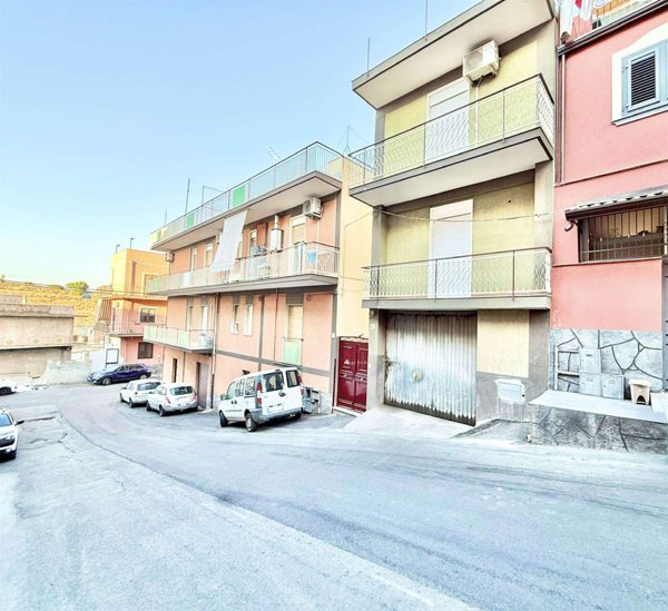 casa indipendente in vendita a Catania in zona San Giorgio