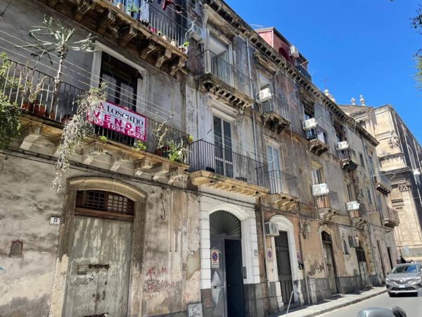 appartamento in vendita a Catania in zona Centro Storico