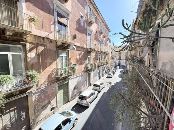 appartamento in vendita a Catania in zona Centro Storico