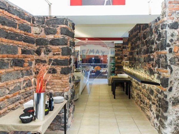 negozio in vendita a Catania in zona Centro Storico