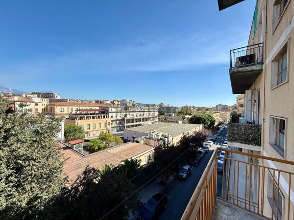 appartamento in vendita a Catania in zona Centro Storico