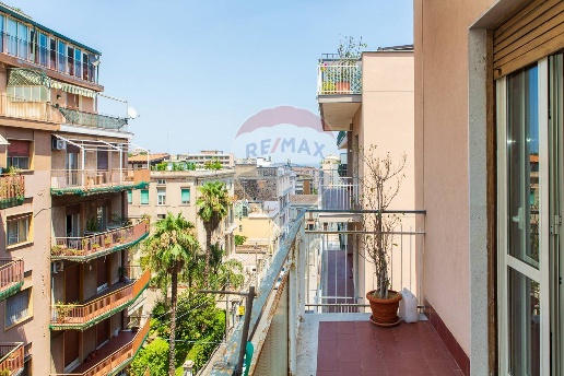 appartamento in vendita a Catania in zona Centro Storico