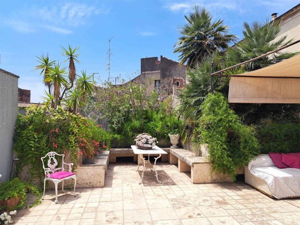appartamento in vendita a Catania in zona Centro Storico