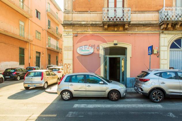 locale commerciale in vendita a Catania in zona Cibali