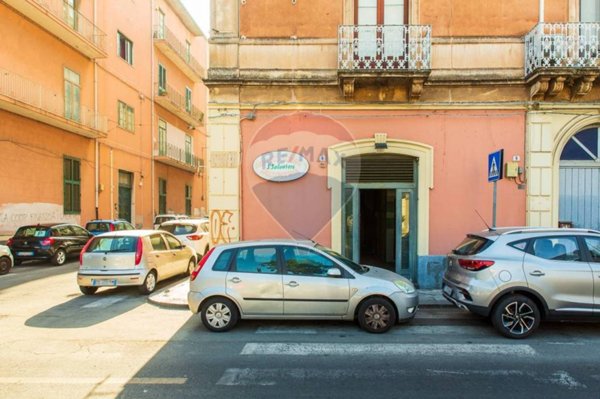 negozio in vendita a Catania in zona Cibali