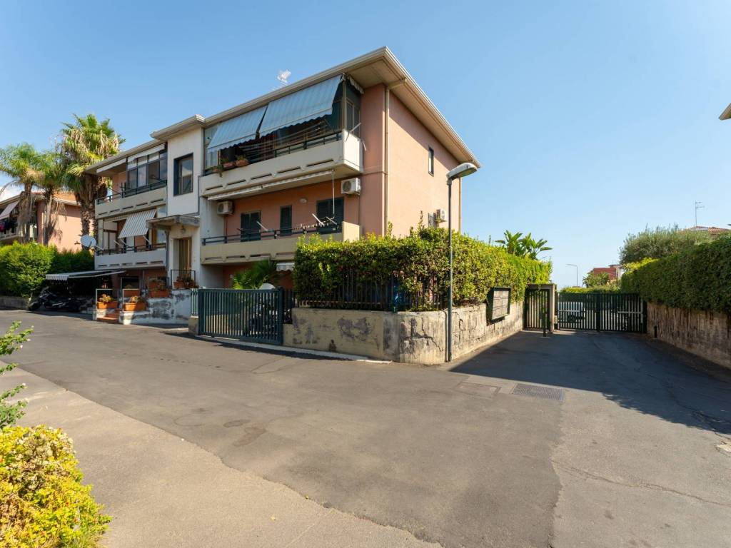 appartamento in vendita a Catania in zona Cibali