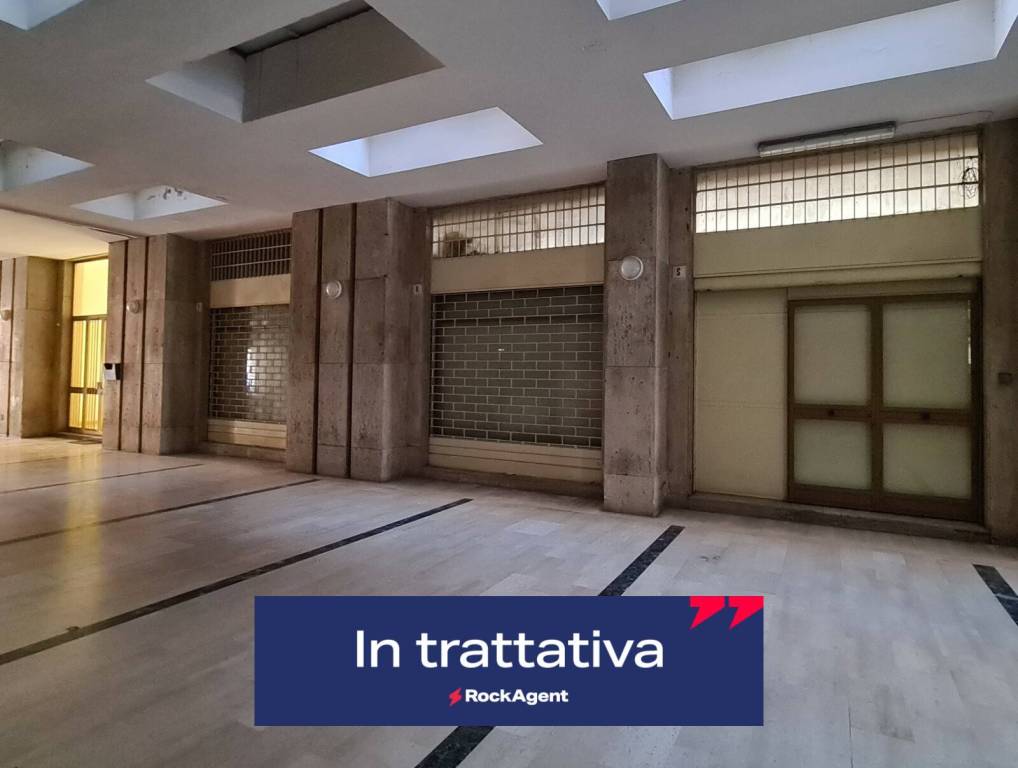 locale commerciale in vendita a Catania in zona Picanello