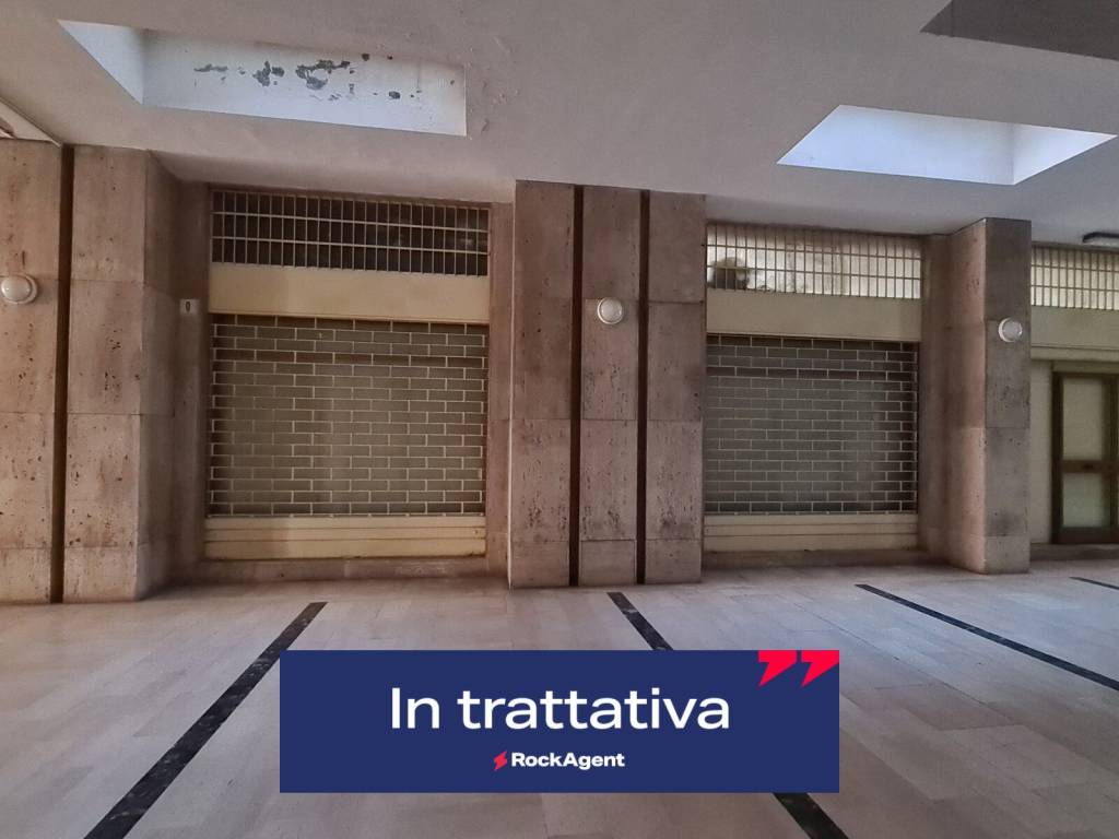 locale commerciale in vendita a Catania in zona Picanello