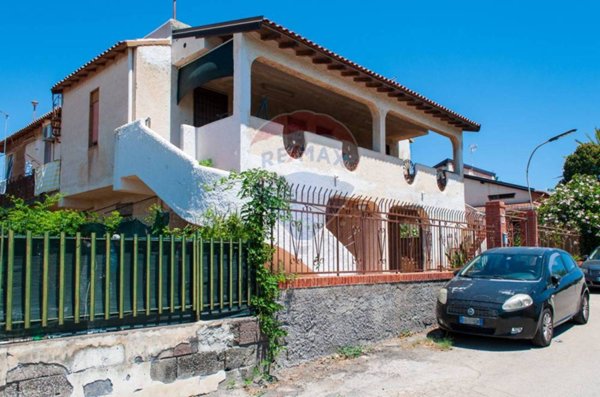 casa indipendente in vendita a Catania in zona Fontanarossa