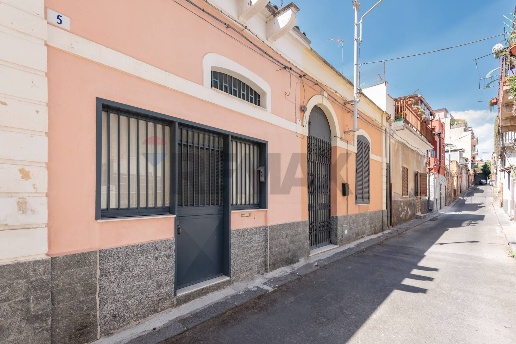 casa indipendente in vendita a Catania in zona Cibali