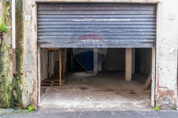 locale di sgombero in vendita a Catania in zona Centro Storico