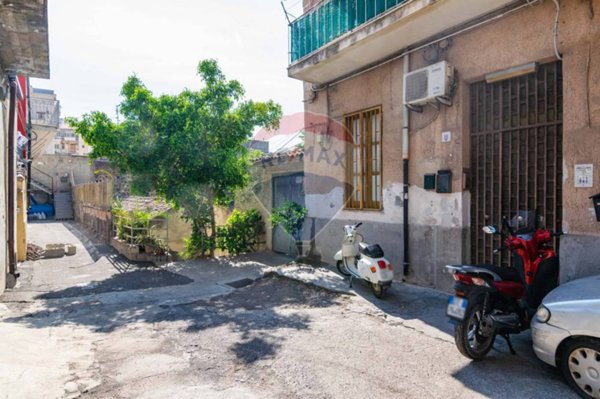 appartamento in vendita a Catania in zona Centro Storico