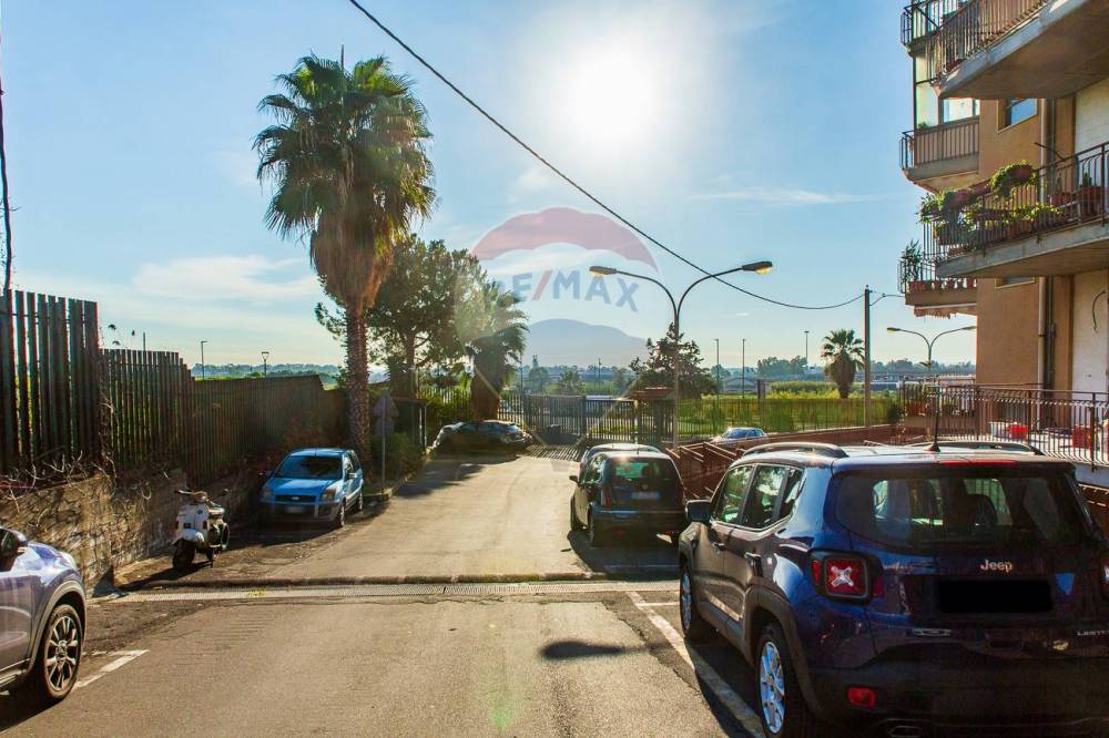 appartamento in vendita a Catania in zona Villaggio Sant'Agata