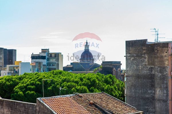 appartamento in vendita a Catania in zona Centro Storico