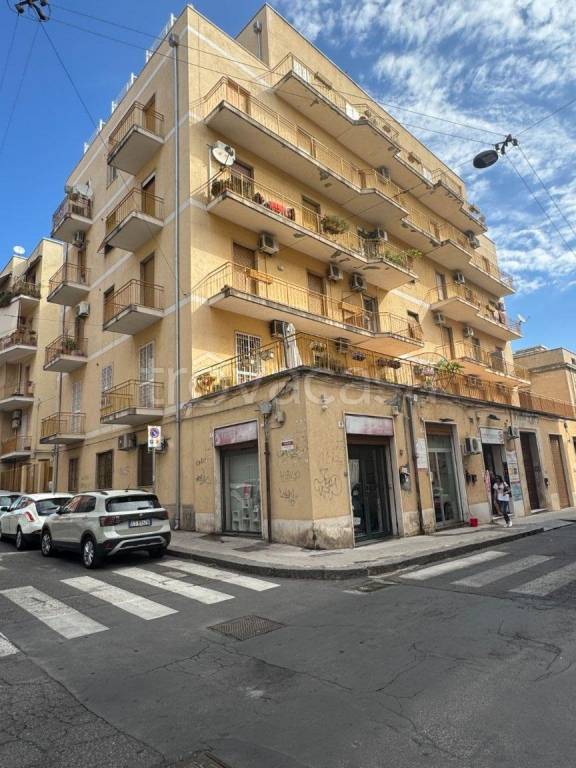 appartamento in vendita a Catania in zona Centro Storico