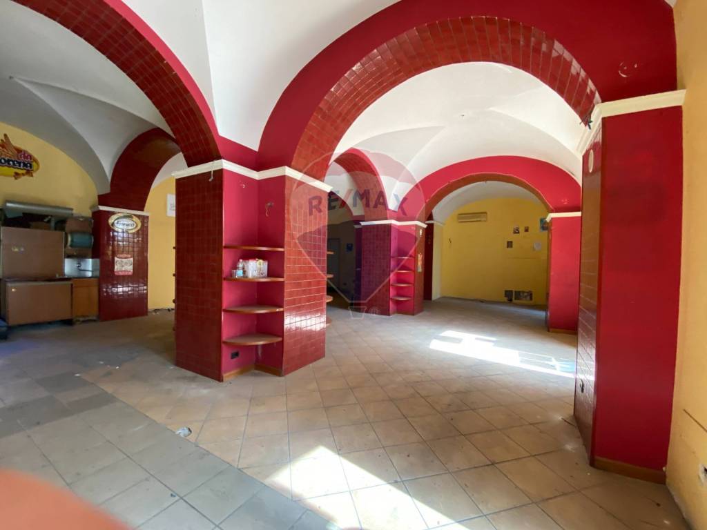negozio in vendita a Catania in zona Centro Storico