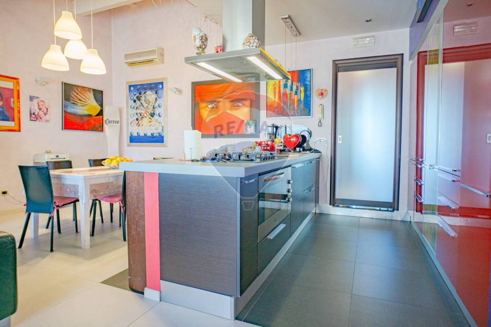 appartamento in vendita a Catania in zona Centro Storico