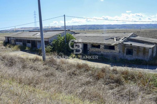 capannone in vendita a Catania in zona Zona Industriale
