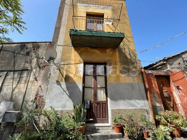 casa indipendente in vendita a Catania in zona Borgo Sant'Agata