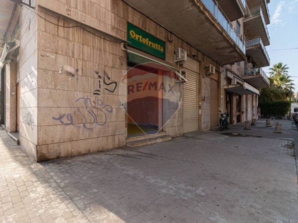 negozio in vendita a Catania