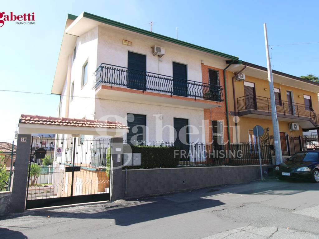 casa indipendente in vendita a Catania