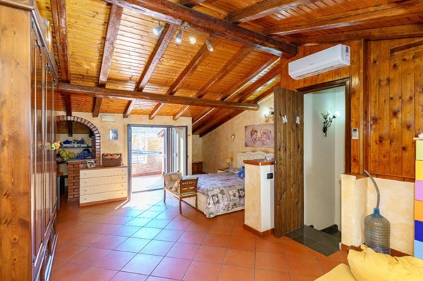 casa indipendente in vendita a Catania