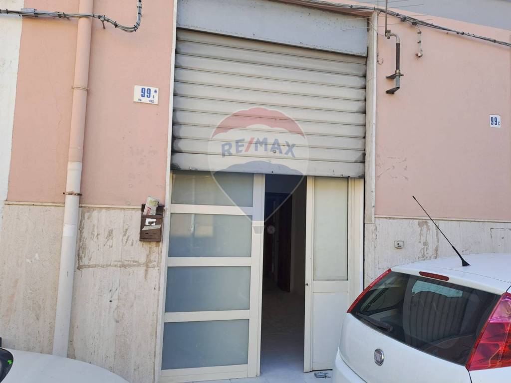 negozio in vendita a Catania in zona Picanello